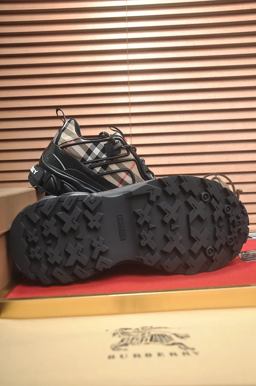 Men's shoes 💰680💶[Burberry] (cowhide lining) classic low-top sneakers｜Imported cowhide with classic plaid fabric｜Cow leather lining｜Original outsole｜Fine workmanship and comfortable to wear Size: 38-44 (customized at 45)